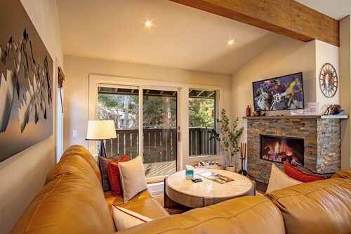 Stonehenge Condo - Nr Ski Lifts & Downtown!