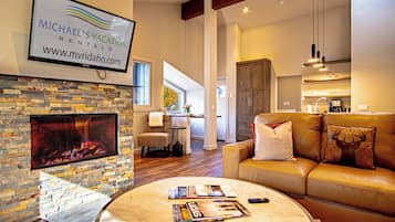 Condo, Multiple Beds, Balcony, Mountain View (Stonehenge Condo #5) | Interior