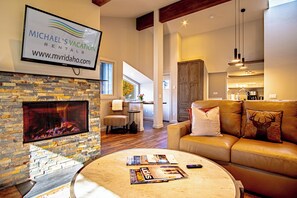 Condo, Multiple Beds, Balcony, Mountain View (Stonehenge Condo #5) | Interior - Stonehenge Condo - Nr Ski Lifts & Downtown! (Ketchum)