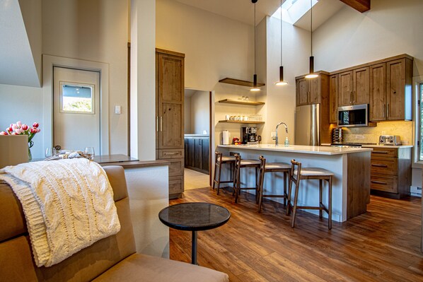 公寓式客房, 多张床, 阳台, 山景 (Stonehenge Condo #5) | 住宿内部