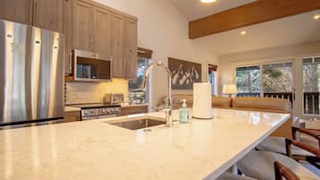 Condo, Multiple Beds, Balcony, Mountain View (Stonehenge Condo #5) | Private kitchen | Dining tables
