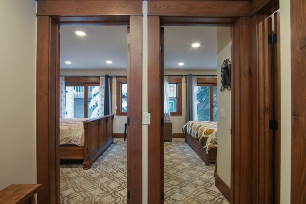 2 habitaciones, decoración personalizada y muebles diferentes