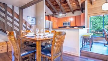 Condo, Multiple Beds, Patio, Mountain View (Snow Creek Condo 1557) | 2 bedrooms, individually decorated, individually furnished, bed sheets