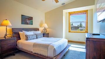 3 habitaciones, decoración personalizada y muebles diferentes