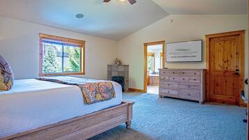 Maison, plusieurs lits, patio, vue montagne (Cranbrook Cottage) | 3 chambres, décoration personnalisée, ameublement personnalisé