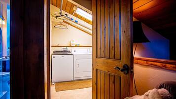 Condo, Multiple Beds, Patio, Mountain View (Sun Valley Condo 154) | Laundry