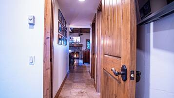 Condo, Multiple Beds, Patio, Mountain View (Sun Valley Condo 154) | Interior