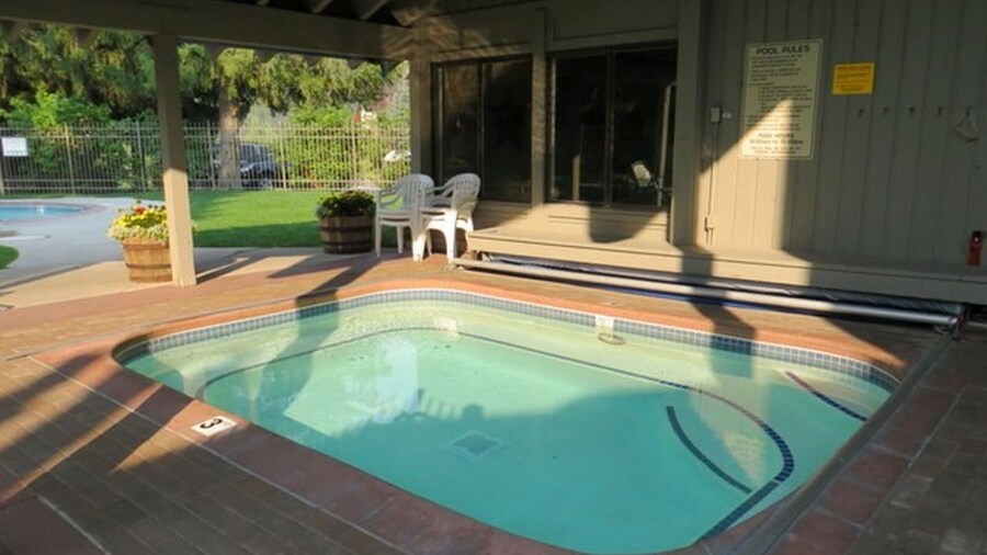 Sv154 - Walk to Lifts & Town - Hot Tub & Pool