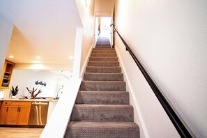 公寓式客房, 多张�床, 露台, 山景 (Downtown Ketchum Condo - Walk to Ski) | 住宿内部