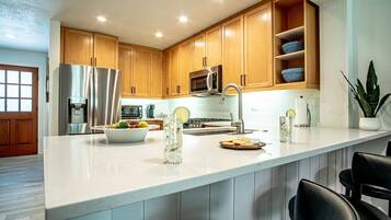 Condo, Multiple Beds, Patio, Mountain View (Downtown Ketchum Condo - Walk to Ski) | Private kitchen | Dining tables