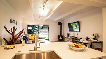 Condo, Multiple Beds, Patio, Mountain View (Downtown Ketchum Condo - Walk to Ski) | Interior