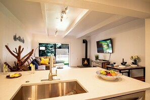 公寓客房, 多張床, 庭院, 山景 (Downtown Ketchum Condo - Walk to Ski) | 住宿內部