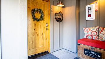 Condo, Multiple Beds, Patio, Mountain View (Snow Star Skylight) | Interior