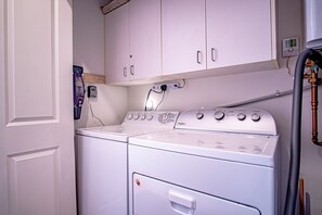 Condo, Multiple Beds, Patio, Mountain View (Snow Star Skylight) | Laundry