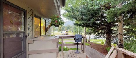 Grill-/Picknickplatz