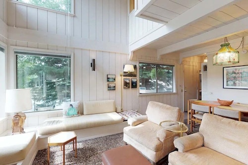 Retro 3BD Sun Valley Condo + Free Resort Amenities!