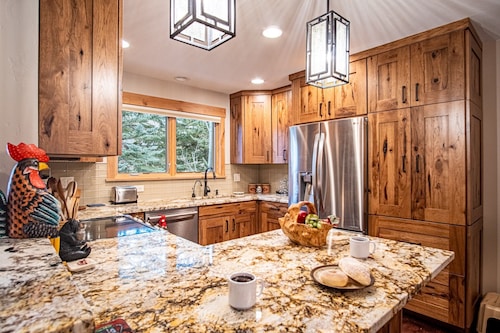 Elkhorn Ridge Condo + Free Resort Amenities