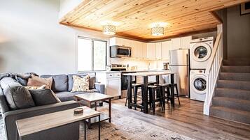 Condo, Multiple Beds, Patio, Mountain View (Bonne Vie 2275) | Interior