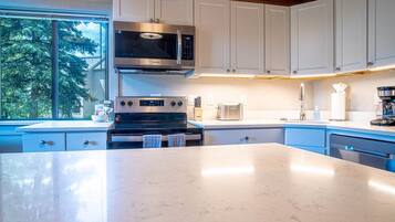 Condo, Multiple Beds, Patio, Mountain View (Bonne Vie 2275) | Private kitchen | Dining tables