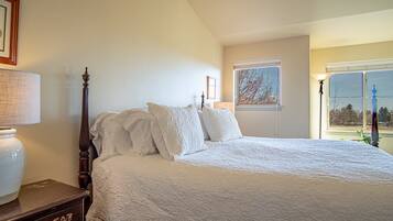 Appartamento, letti multipli, patio, vista montagna (Sweetwater in Hailey) | 2 camere, con stile personalizzato, con arredamento individuale