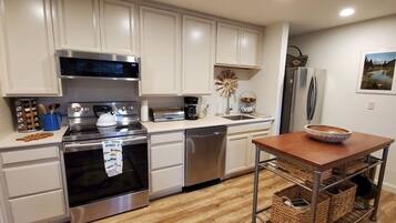 Condo, Multiple Beds, Patio, Mountain View (Bonne Vie 2257) | Private kitchen | Dining tables