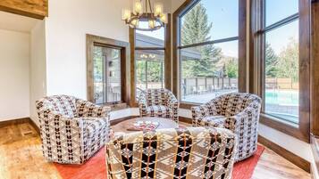 Appartement, Meerdere bedden, balkon, uitzicht op bergen (Snow Creek Condo 1541) | Interieur