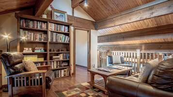 Casa, letti multipli, patio, vista montagna (Chocolate Gulch Cabin) | Interni