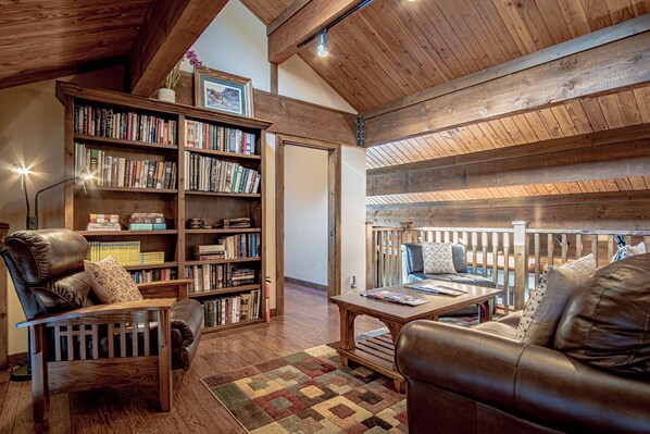 House, Multiple Beds, Patio, Mountain View (Chocolate Gulch Cabin) | Interior