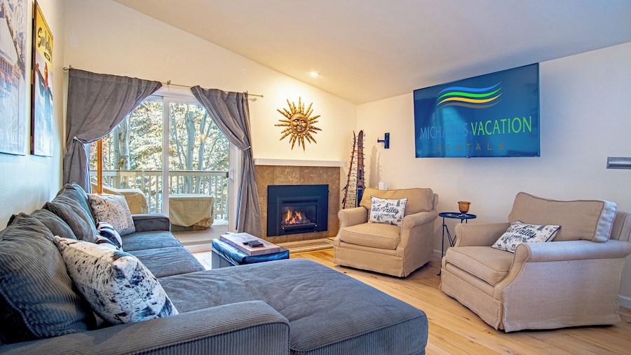 2BD Ranch Condo - Walk to Free Elkhorn Resort Amenities