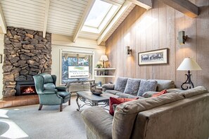 Condo, Multiple Beds, Balcony, Mountain View (Sun Valley Condo 116) | Living area | 42-inch flat-screen TV with digital channels