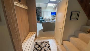 Condo, Multiple Beds, Balcony, Mountain View (Sun Valley Condo 116) | Living area | 42-inch flat-screen TV with digital channels