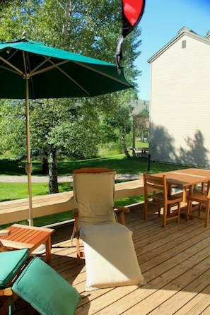 Tempat makan outdoor