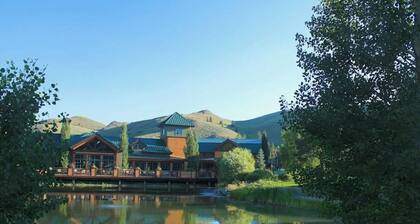 Bonne Vie Condo - Heart of Elkhorn + Resort Amenities