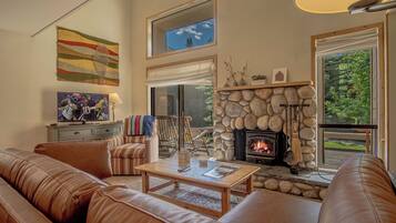 Apartment, Mehrere Betten, Terrasse, Bergblick (Bonne Vie 2221) | Wohnbereich