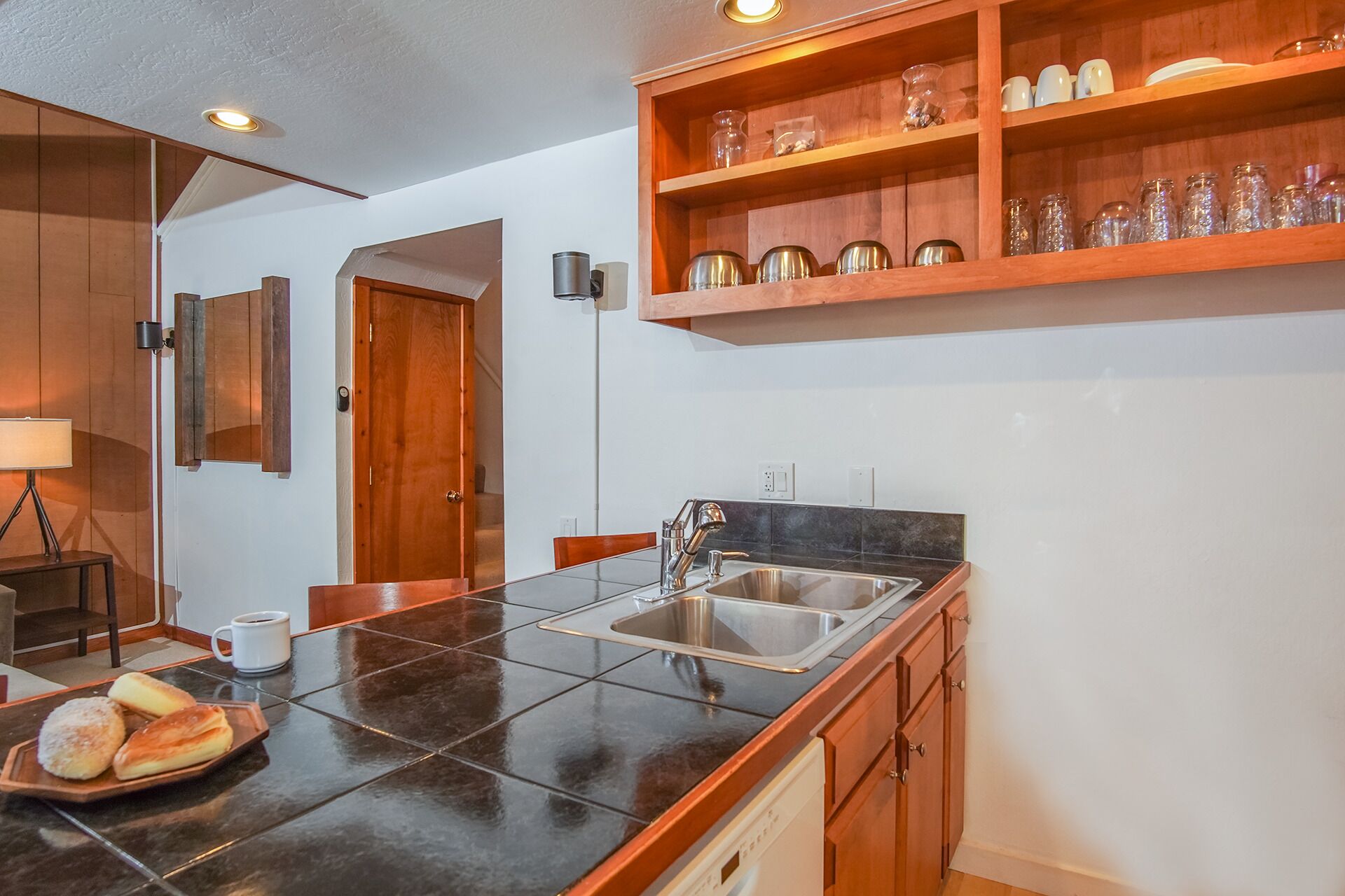 Condo, 2 Queen Beds, Balcony, Mountain View (Sun Valley Condo 102) | Interior