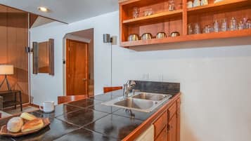 Condo, 2 Queen Beds, Balcony, Mountain View (Sun Valley Condo 102) | Interior