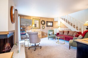 Condo, Multiple Beds, Patio, Mountain View (Bonne Vie 2247) | Living area | 42-inch flat-screen TV with digital channels