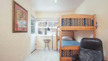 4 bedrooms, individually decorated, individually furnished, bed sheets