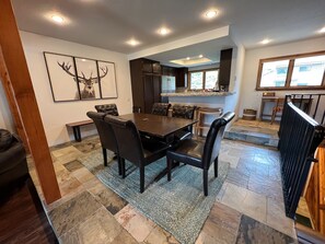 公寓客房, 多張床, 庭院, 山景 (Ridge Condo 2601) | 住宿內部