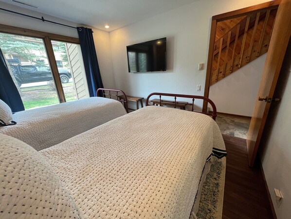 Apartamento, varias camas, patio, vistas a la montaña (Ridge Condo 2601) | Vistas desde la habitación