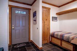 公寓式客房, 1 张大床和 1 张沙发床, 阳台, 山景 (Sun Valley Condo 109) | 住宿内部