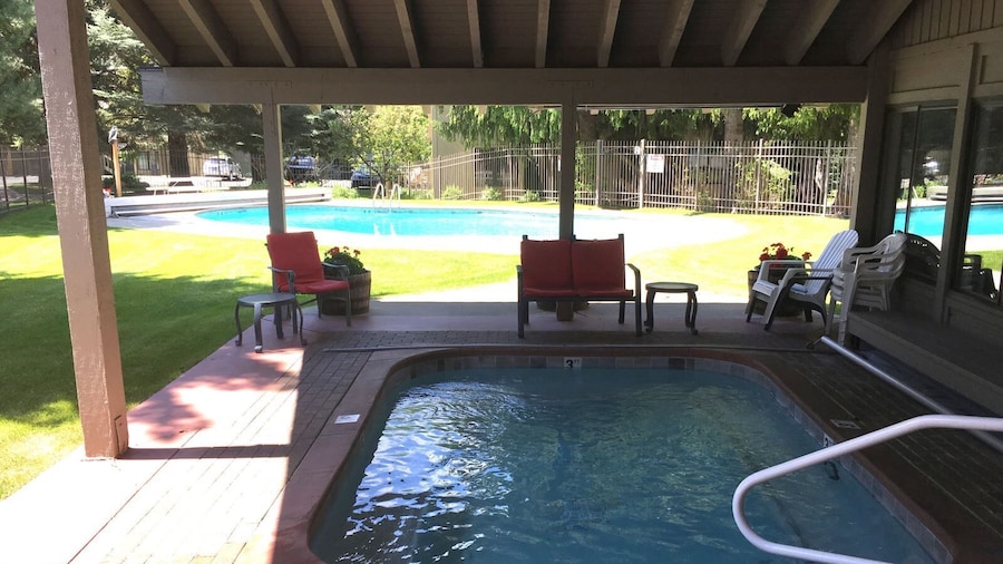 Sv109 - Walk to Lifts & Town - Hot Tub & Pool