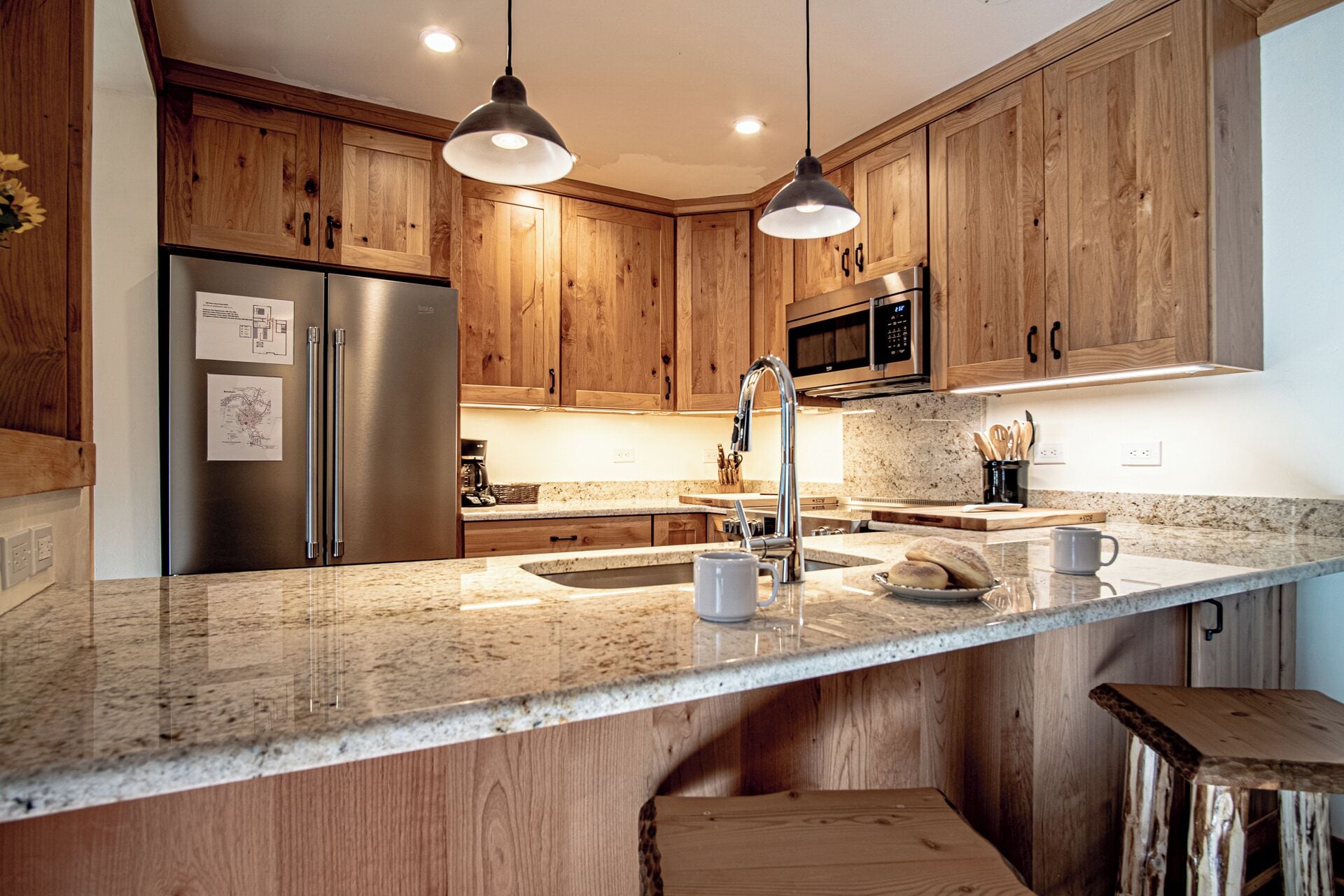 Condo, 1 Queen Bed with Sofa bed, Balcony, Mountain View (Sun Valley Condo 109) | Private kitchen | Dining tables