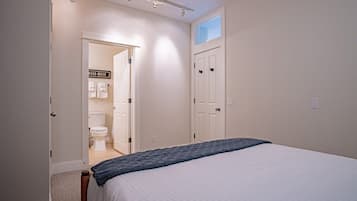 Leilighet, flere senger, terrasse, fjellutsikt (Snow Star Serenade) | 2 soverom, individuelt dekorert, individuelt innredet og sengetøy