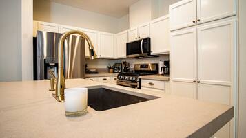 Condo, Multiple Beds, Patio, Mountain View (Snow Star Serenade) | Private kitchen