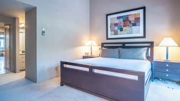 Condo, Multiple Beds, Patio, Mountain View (Bigwood B14) | 2 bedrooms, individually decorated, individually furnished, bed sheets