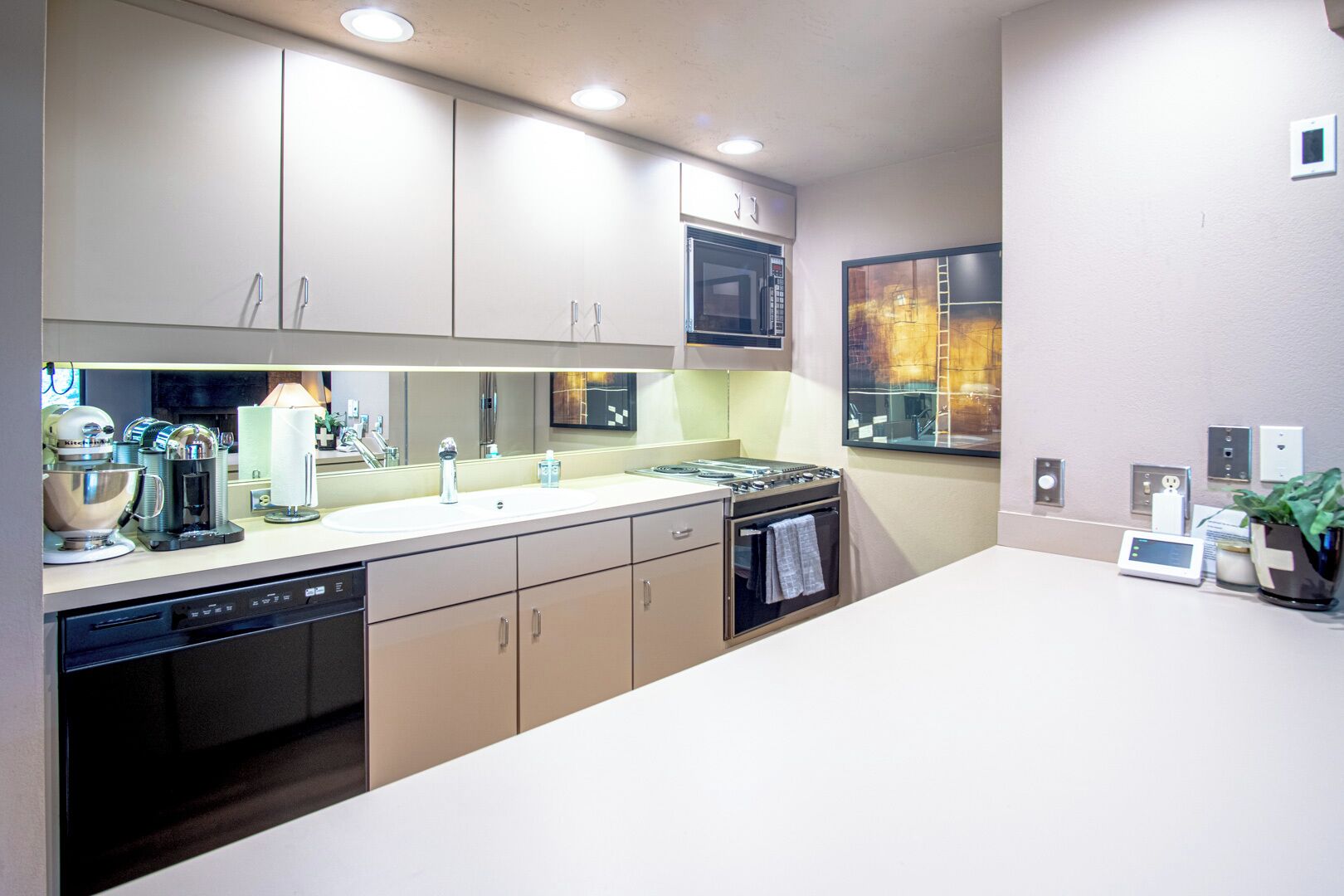 Condo, Multiple Beds, Patio, Mountain View (Bigwood B14) | Private kitchen