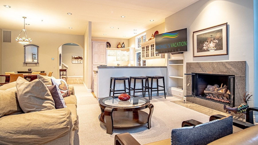 Trail Creek Treasure - Luxury 3BD nr SV Ski Lifts