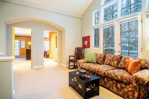 House, Multiple Beds, Patio, Mountain View (Trail Creek Treasure) | Living area