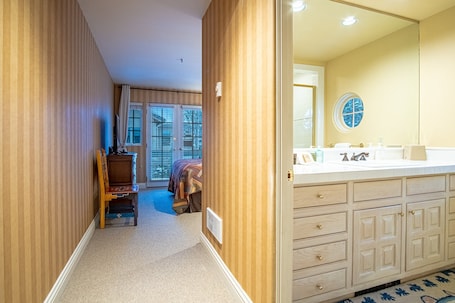 3 habitaciones, decoración personalizada y muebles diferentes